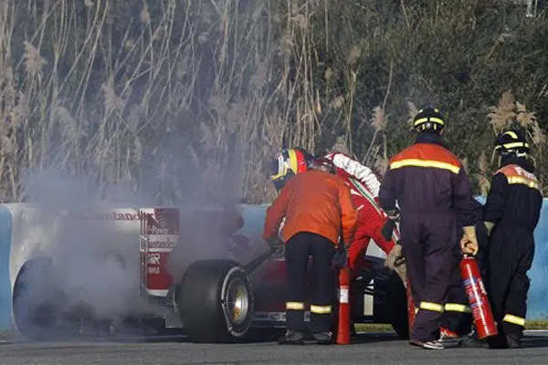 Se incendia monoplaza de Ferrari en pruebas de Jerez