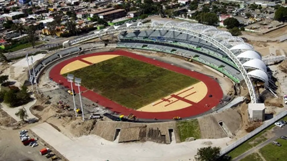 La IAAF da por un hecho la certificación de la pista de atletismo