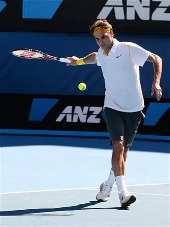 Federer ya está en Cuartos e iguala marca de Connors