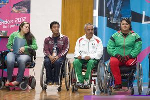 Conviven miembros de la Embajada Británica con atletas paralímpicos