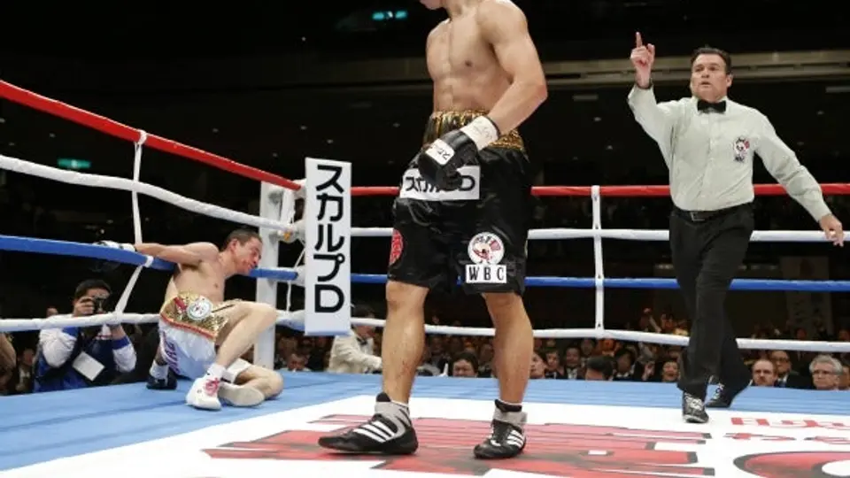 Destronan a Gamaliel Díaz en Japón