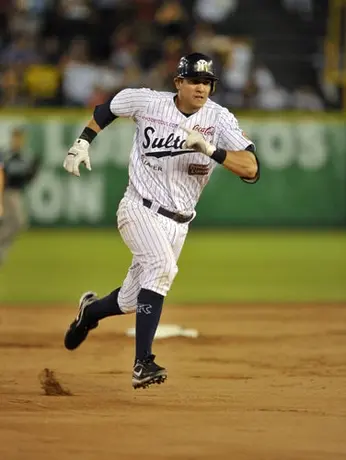 Sultanes hoy busca su chance ante Broncos