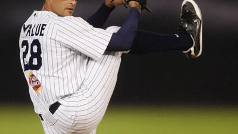 Sultanes hacen valer la localía ante Saraperos
