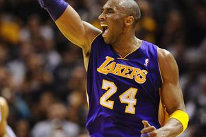 Kobe Bryant hace historia ante Atlanta