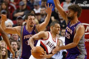 Trail Blazers 106, Suns 92; Batum guía a Portland
