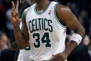 Pierce llega a 20 mil puntos y Celtics vence 105-102 a Bucks