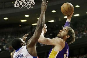 Gasol luce en victoria de Lakers sobre Pistones