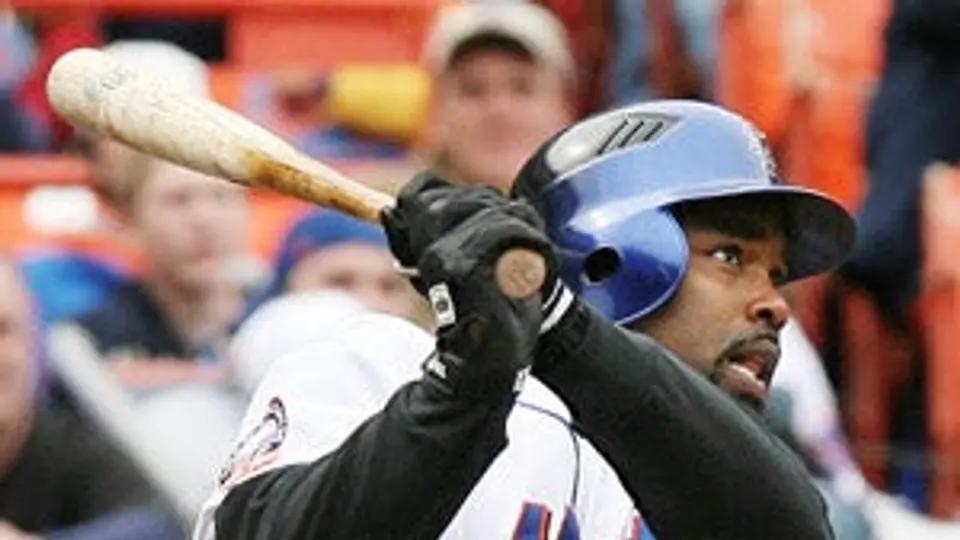 Carlos Delgado anuncia se retiro del beisbol