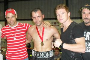 El 'Dinamita' tronó contra 'Canelo'