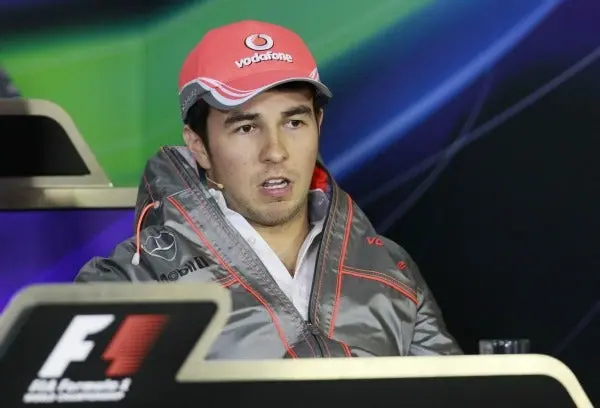 'La presión por conseguir resultados siempre está ahí': Checo