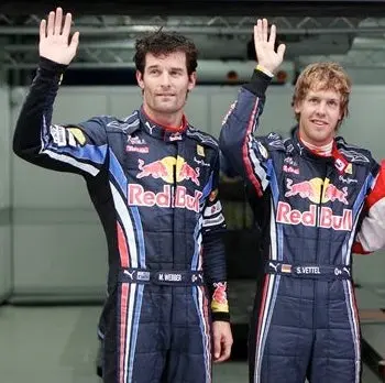 Webber admite que Vettel es el 'consentido' en Red Bull