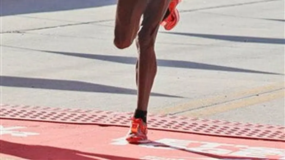 Mosop y Shobukhova ganan el maratón de Chicago