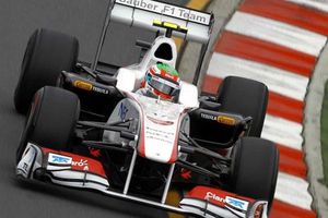 Sergio Pérez terminó en el lugar 14 la tercera práctica