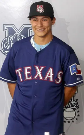 El pelotero José Cardona está ansioso por jugar con Rangers