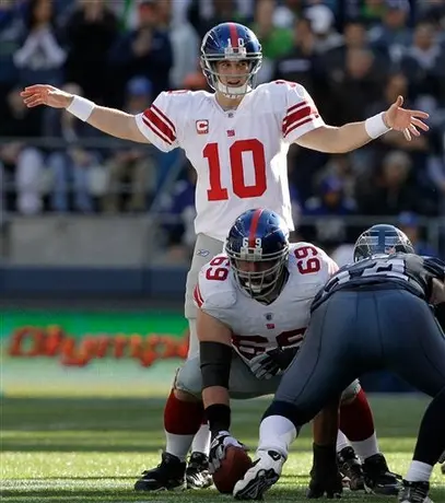 Eli y Bradshaw guian paliza de Gigantes 41-7 a Seattle