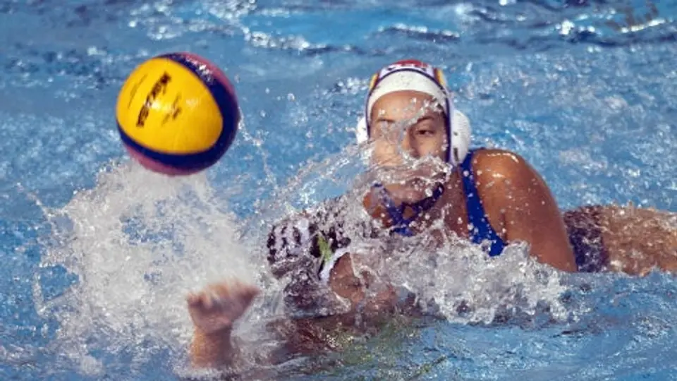 Brasil y Puerto Rico se anotan el triunfo en water polo femenil
