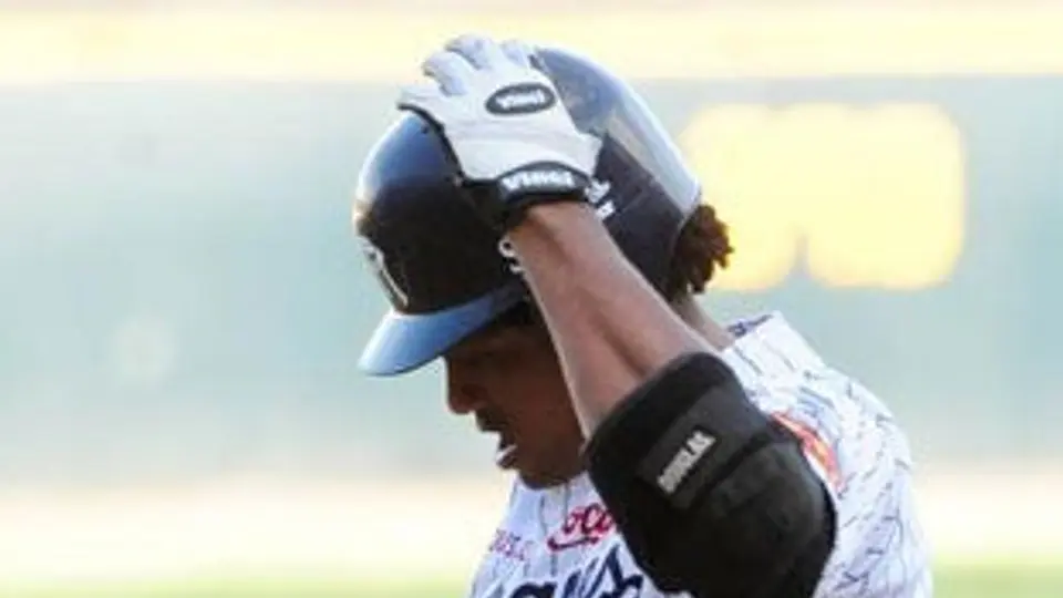 Sultanes empatan la miniserie ante Los Pericos
