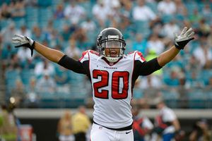 Delfines firma a Brent Grimes