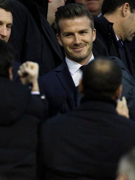 David Beckham ya está con el PSG, aunque sea desde la grada | AP