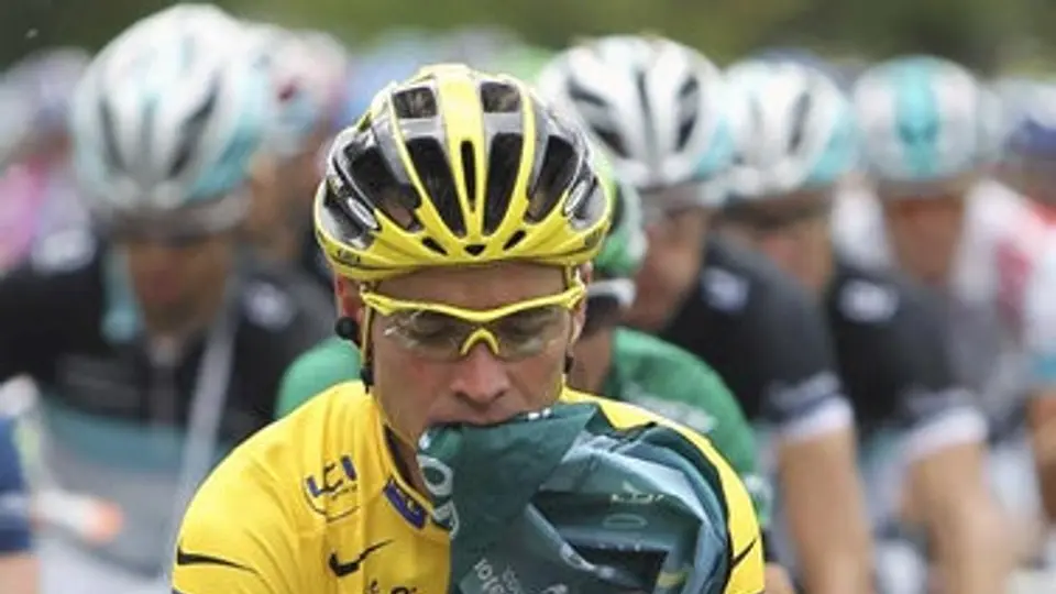 Cavendish llega a cuatro triunfos en Francia; Voeckler sigue de líder