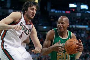 Los Celtics aplastan 87-56 a los Bucks