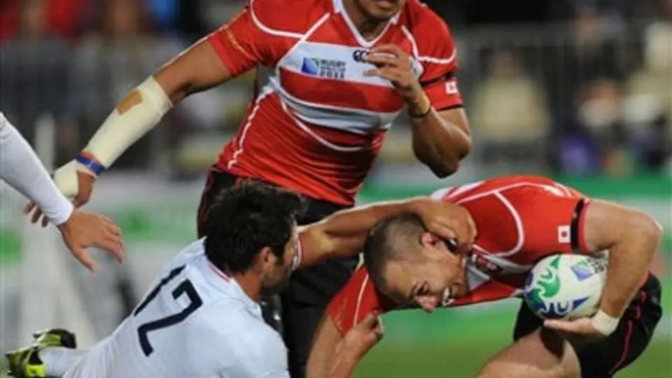 Inglaterra vence a Argentina y Francia a Japón