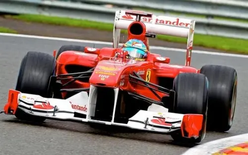 Alonso culpa a Checo por no conseguir un mejor lugar para el GP de Bélgica