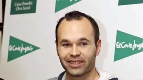 Hay pocos fichajes como el de Alves: Iniesta