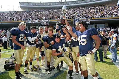 Convocan a receptor de Pumas CU a Selección Resto del Mundo