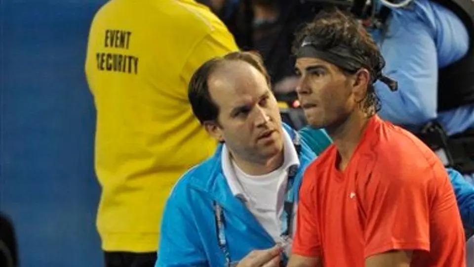 Lesionado, Nadal cae ante Ferrer en Australia