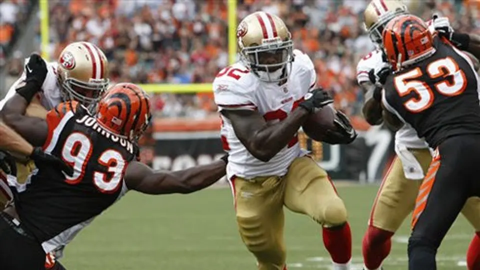 San Francisco vence 13-8 a Bengalíes y vuelve al triunfo