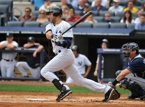 Los Yanquis vencen 4-2 a Tampa Bay y aseguran postemporada