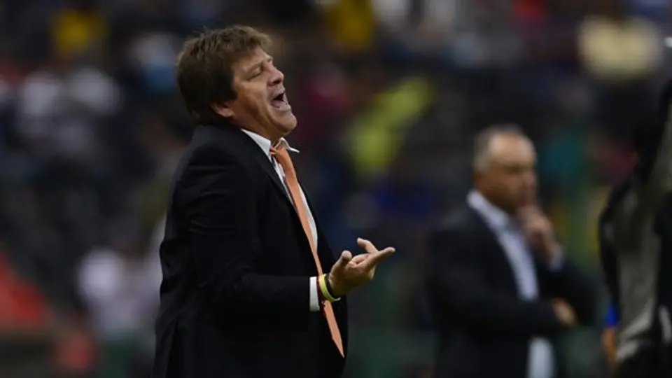 Miguel Herrera se queja del arbitraje tras caer en la Copa