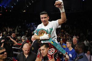 'Maravilla' retiene título diamante de peso medio del CMB