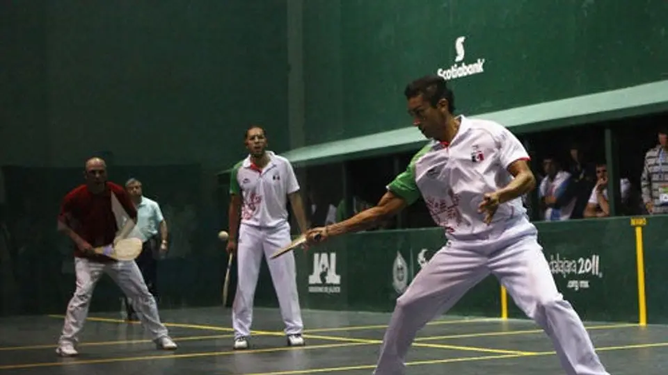 México suma otro bronce en frontón