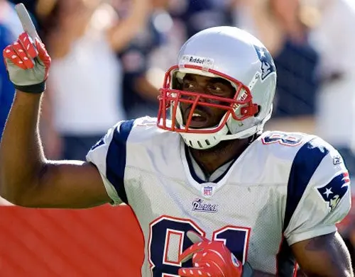 Randy Moss se retira del futbol americano