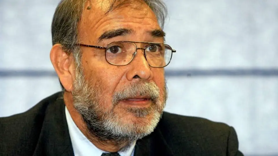 Ratifican a Manuel Sáenz como presidente de la FMB