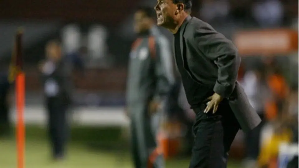 Flores reconoce que Pachuca se relajó luego de tener la ventaja