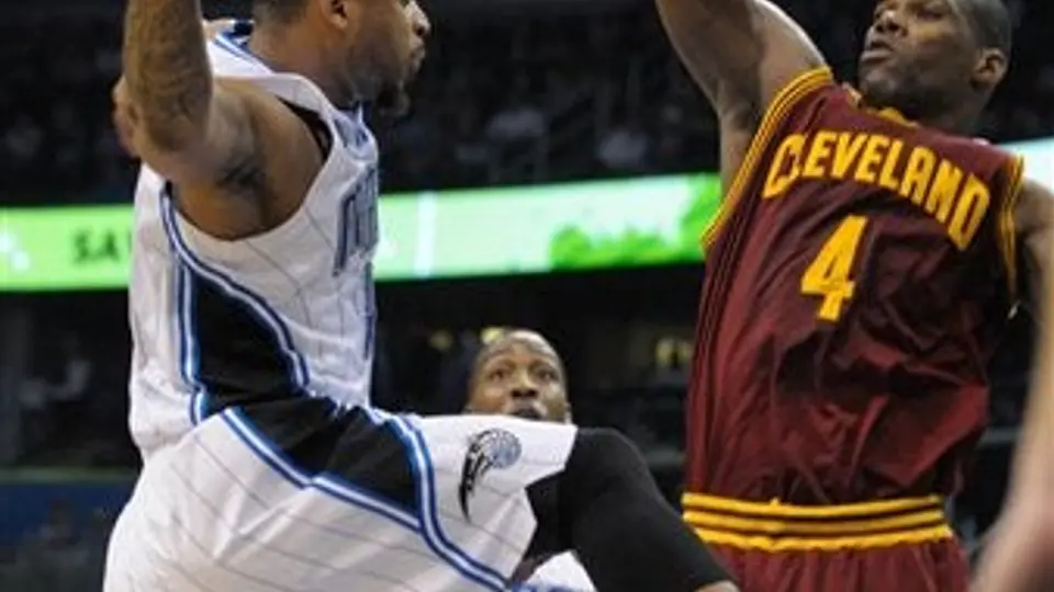 Cavs pierden ante Magic y suman su derrota número 20 al hilo