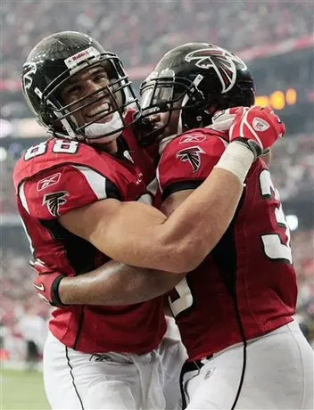 Con gol de campo de Bryant, Atlanta vence 20-17 a Empacadores