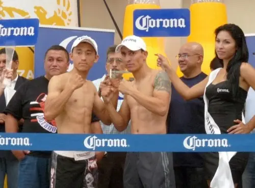 Cázares y Badillo, por el KO en Mazatlán