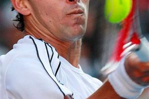 Nadal y Giraldo avanzan a tercera ronda en Shangai