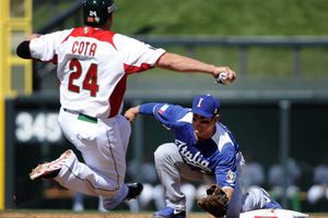 México cae en su debut dentro del Clásico Mundial