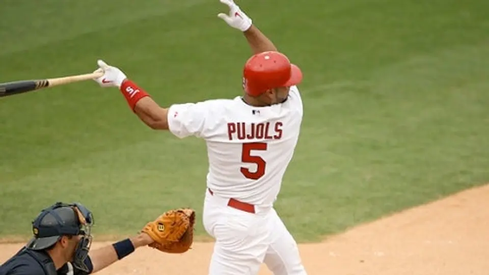 Cardenales, herméticos por renovación de contrato de Pujols