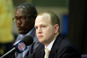 Pistons presentan a Lawrence Frank como su nuevo entrenador