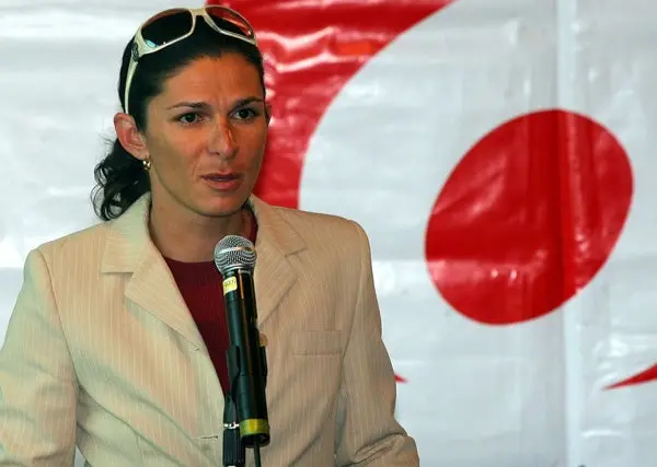 Ana Guevara reconoce adeudo y confía en solucionar disputa