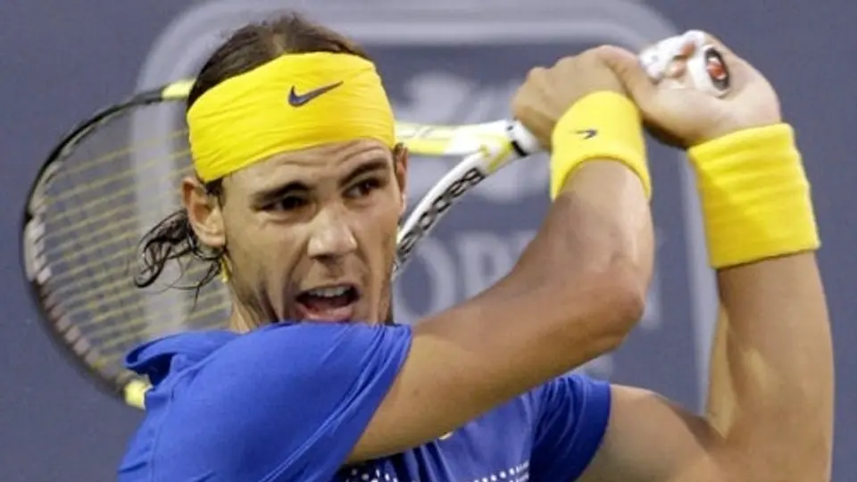 Nadal declina participar en Masters de París por lesión en hombro