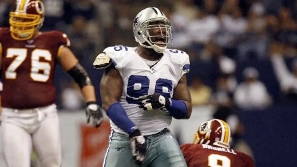 Los Vaqueros pierden a su ala defensiva titular, Marcus Spears
