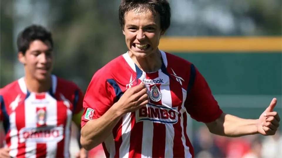 Chivas pule a su nueva joya juvenil: Érick Torres
