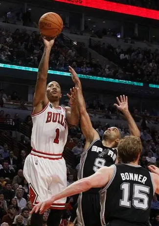 Rose consigue récord personal de puntos